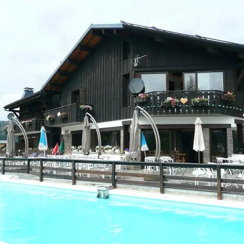 Piscine de la Grande Ourse