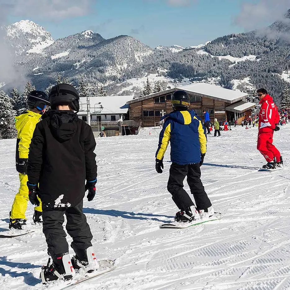 Snowboard group lesson