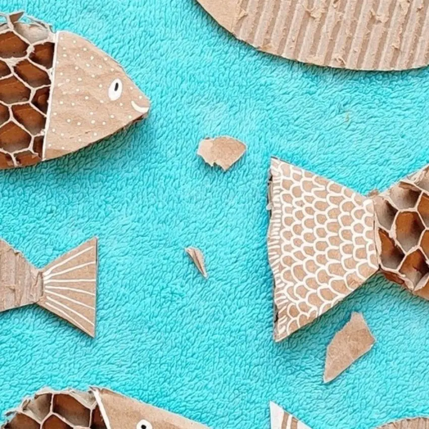 Atelier recyclage : poissons d’avril aux reflets du recyclé_Sainte-Maxime