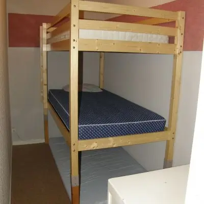 Lits superposés dans Cabine