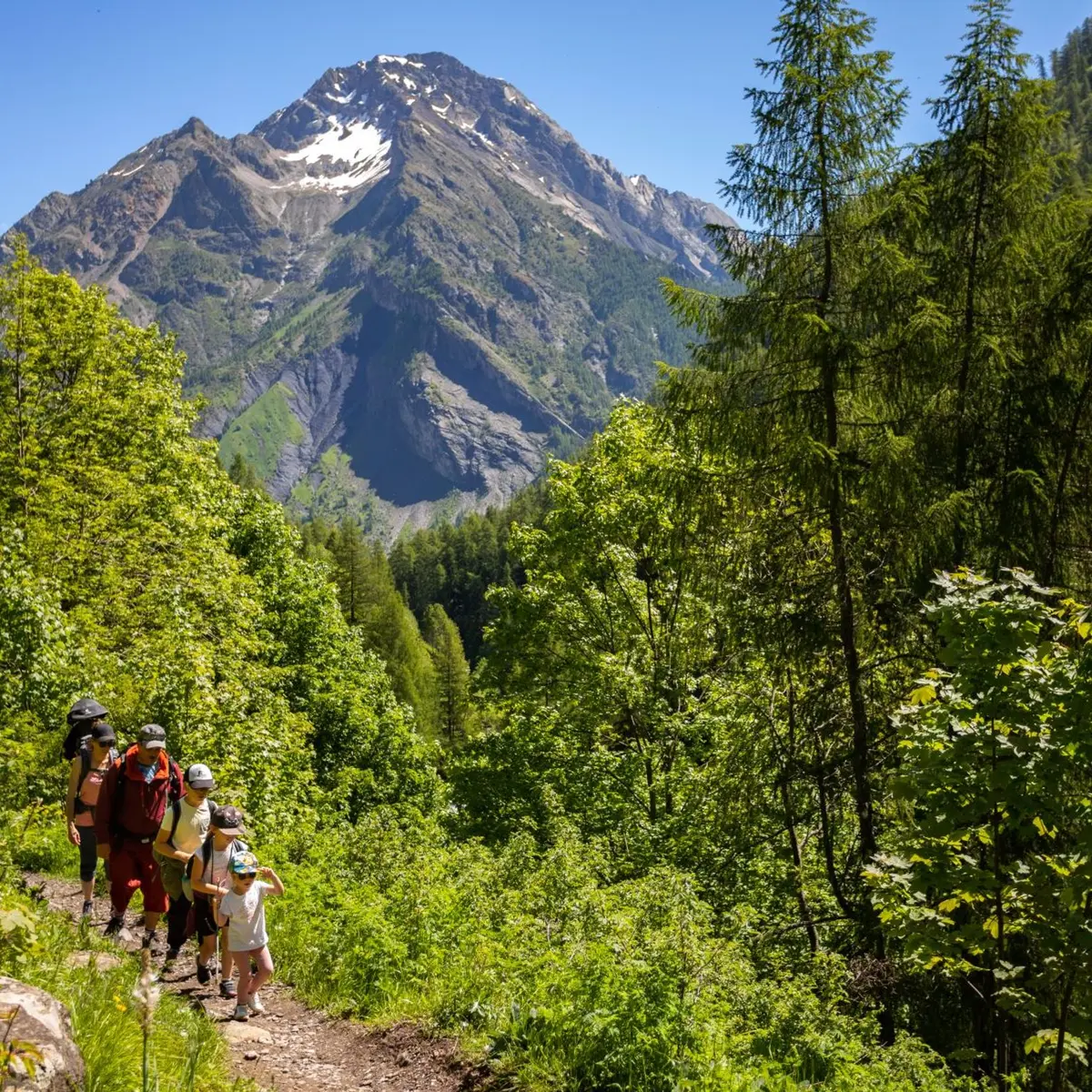 Montée au refuge du Tourond