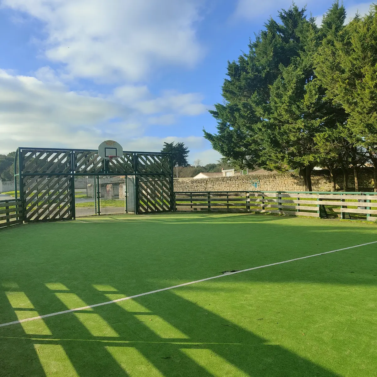 Multi-sports field_La Flotte