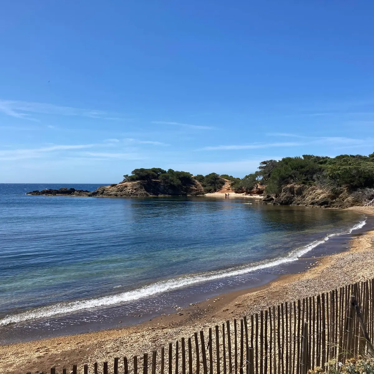 Plage noire de Porquerolles