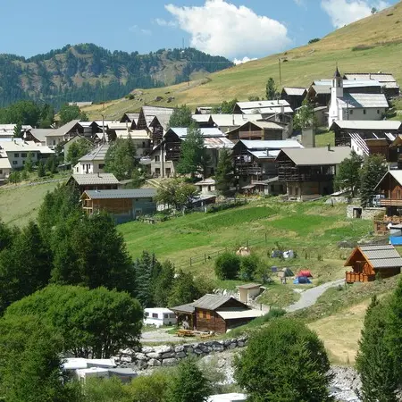 Vue paysage été du Camping de Chanterane