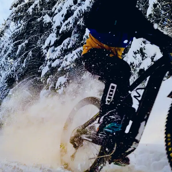 funk'e-bike soirée vtt electrique sur neige piste nocturne grand bornand