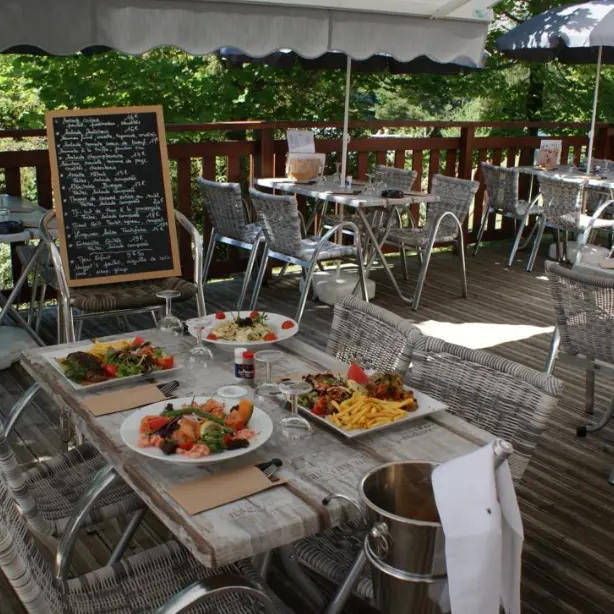 Restaurant Port St Pierre Plage