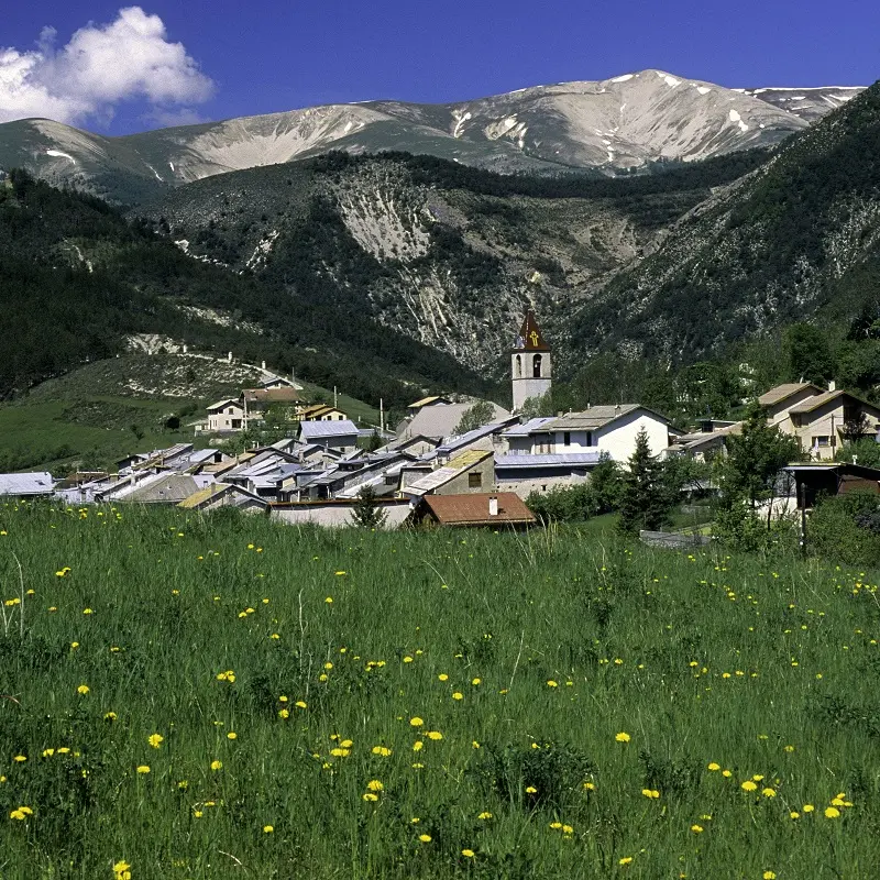 village de Thorame Basse