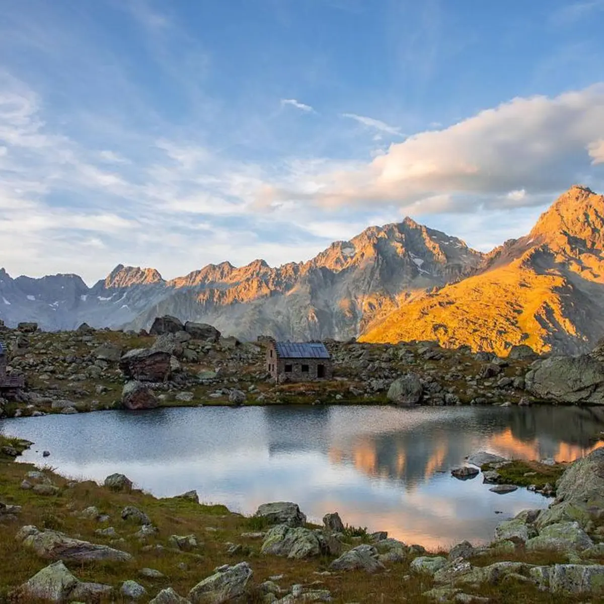 Refuge et lac de Vallonpierre