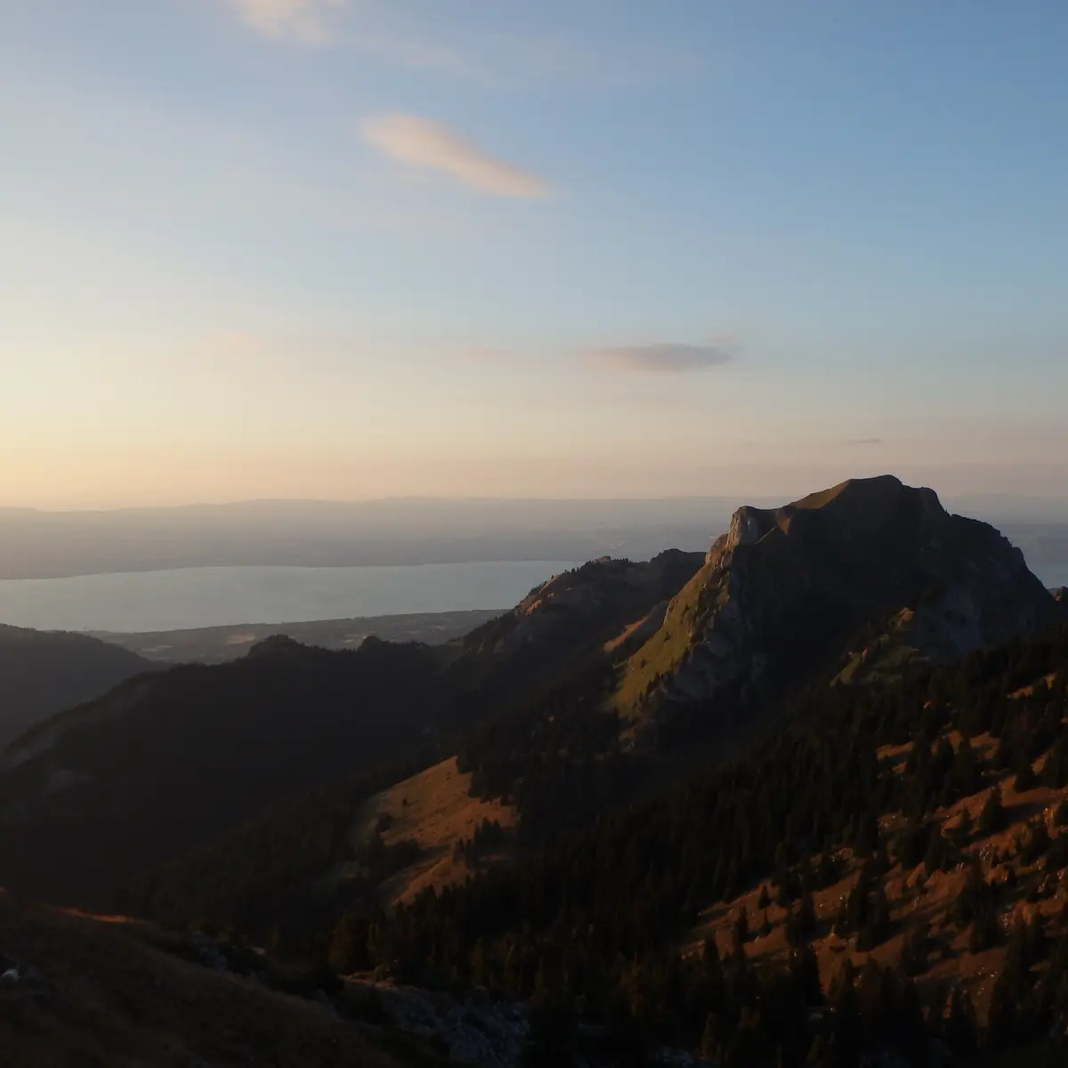 Mont Billiat depuis la pointe d'Ireuse au coucher de soleil