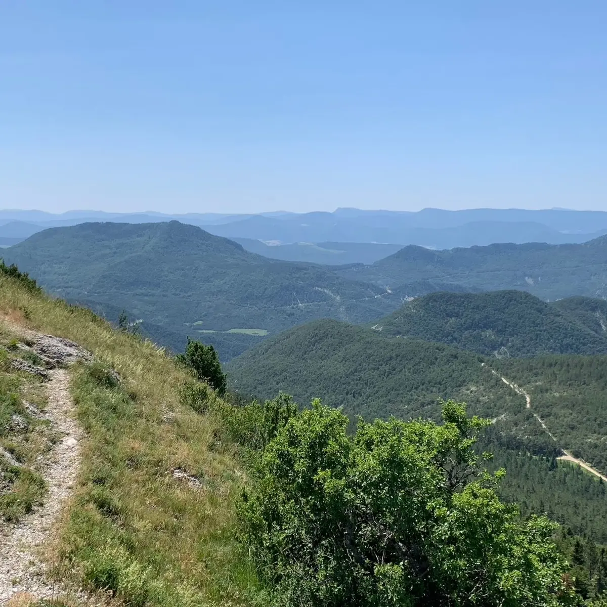 Panorama depuis le début des crêtes de la Sarcéna