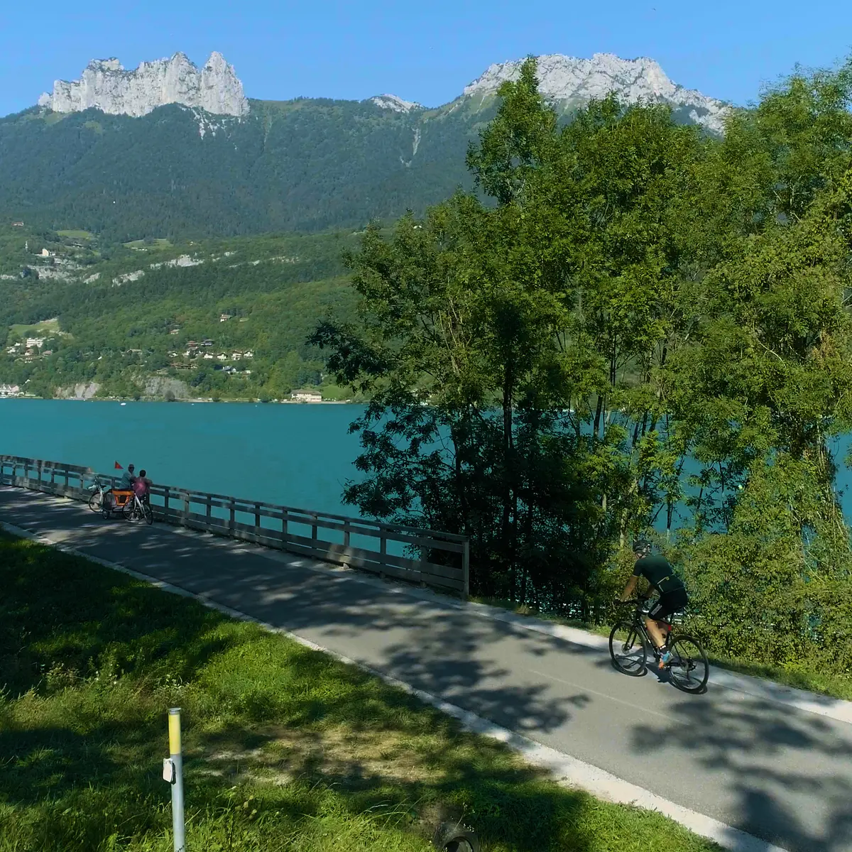 Portion de la voie verte du tour du lac d'Annecy à Doussard