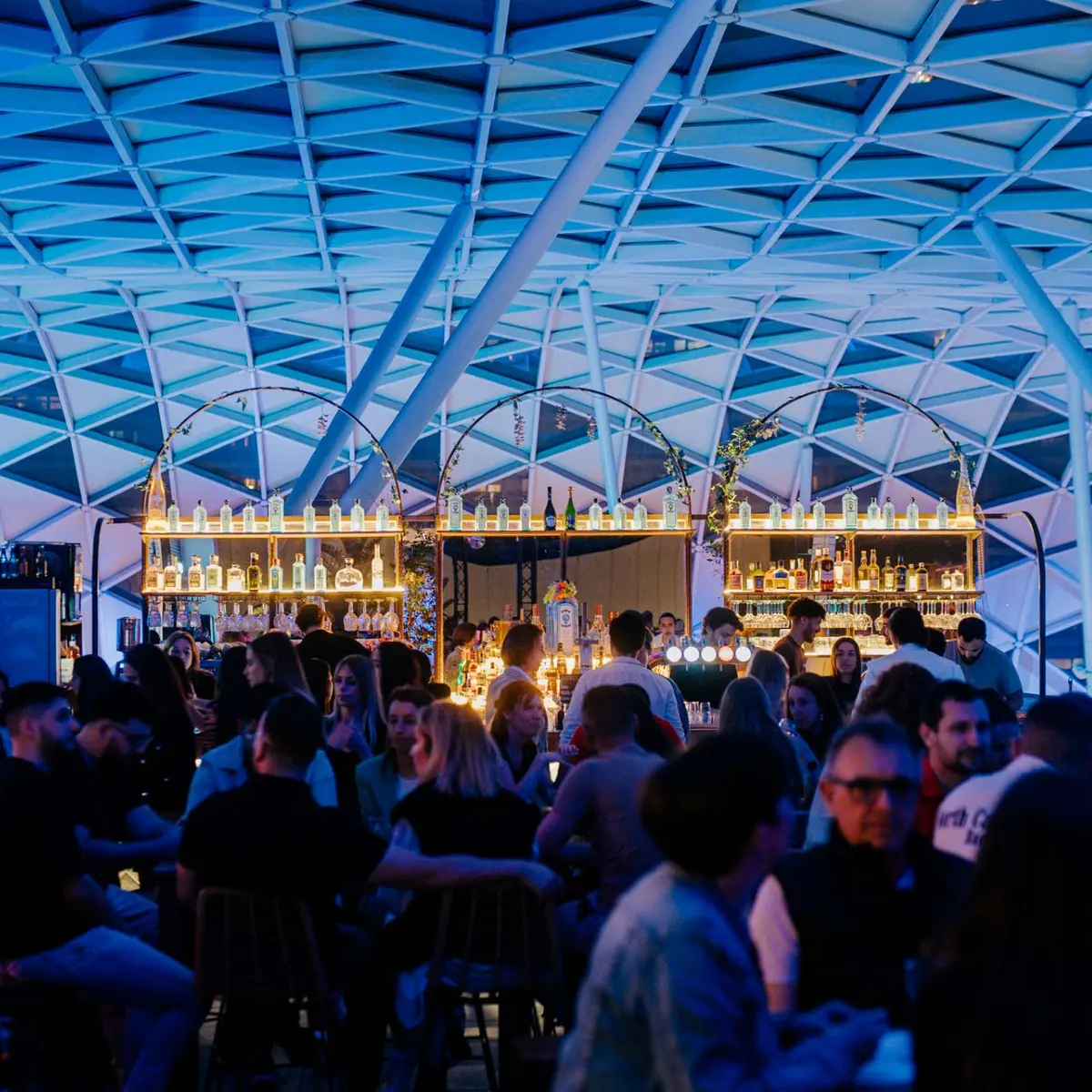 soirée au massilia beach rooftop