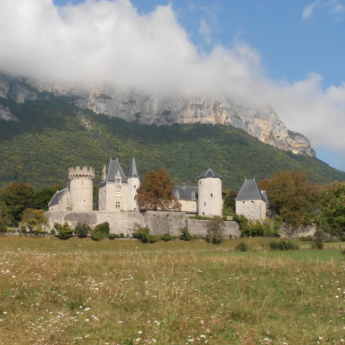 Château de la Bathie à Barby situé à proximité du parcours.