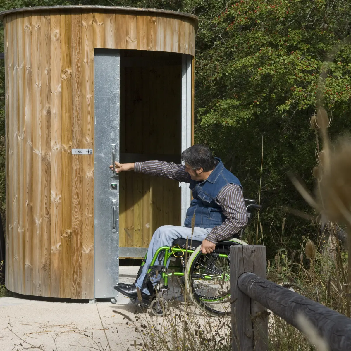 Toilette sèches, accessibles PMR