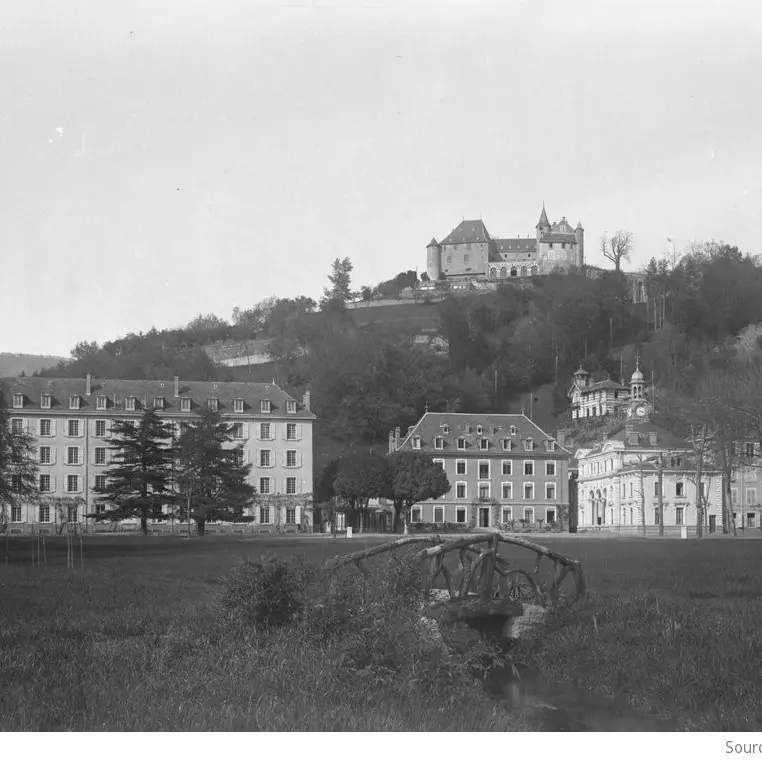 Vue du parc thermal au début du XXe siècle.