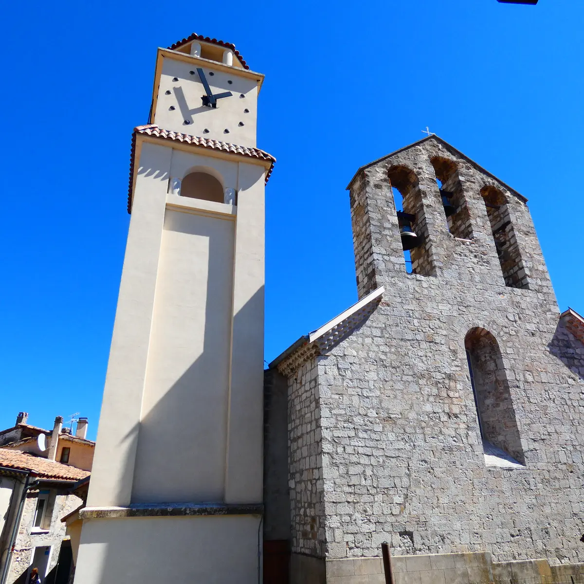 L'église Saint-Laurent et le beffroi
