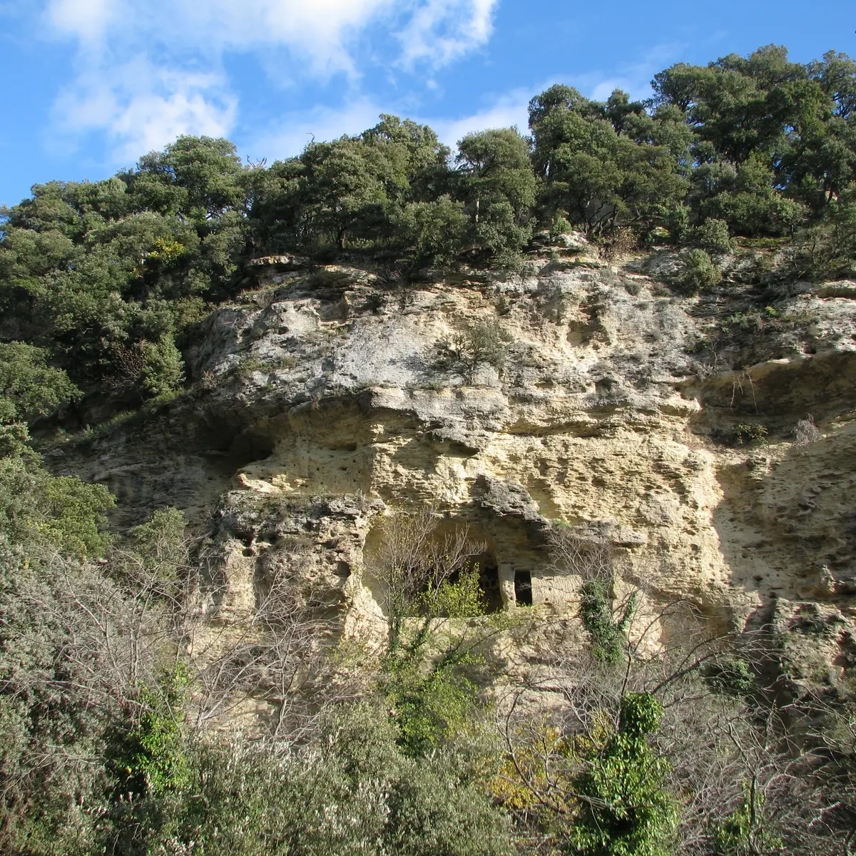 Village troglodytique de Barry