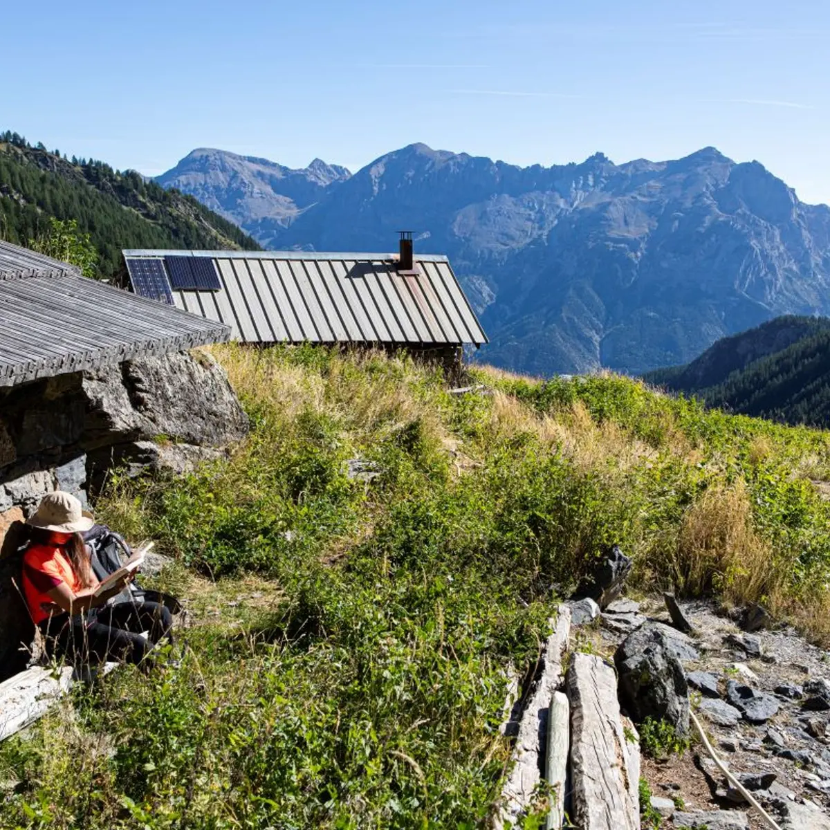 Abri randonneur et cabane des grands plans