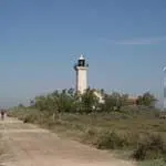 Etang du Tampan - phare de la Gacholle