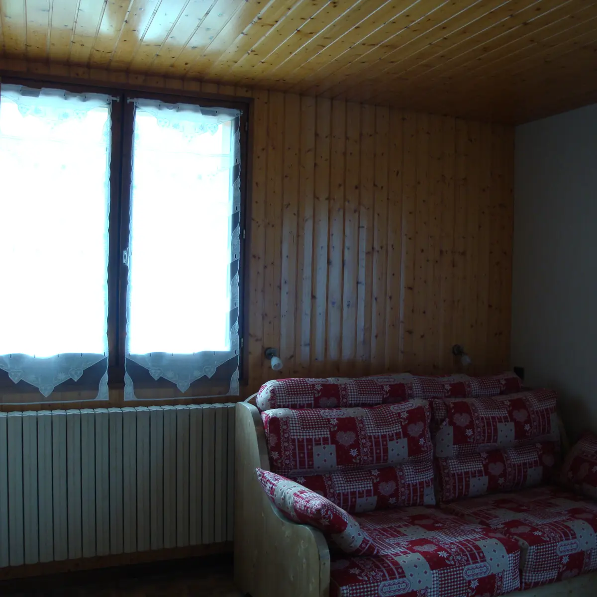 Séjour ave canapé/Living room with a sofa-Pont de Suize n°1-Le Grand-Bornand