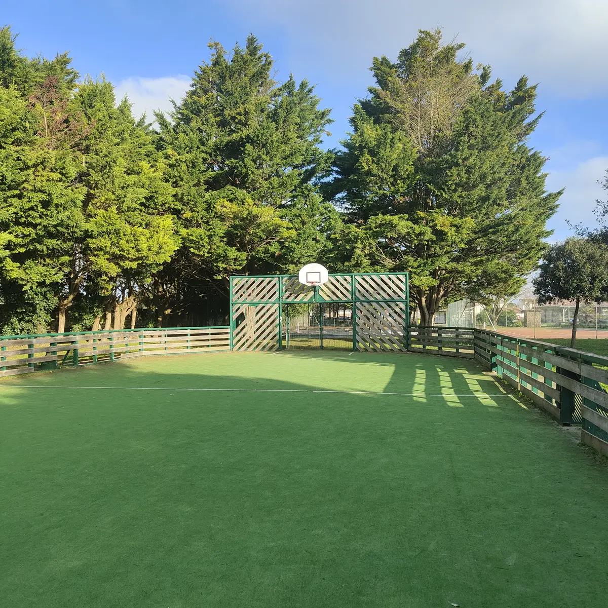 Multi-sports field_La Flotte