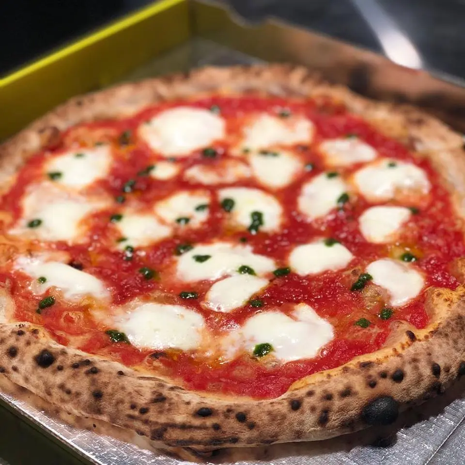 the-dainty-pizzeria-3