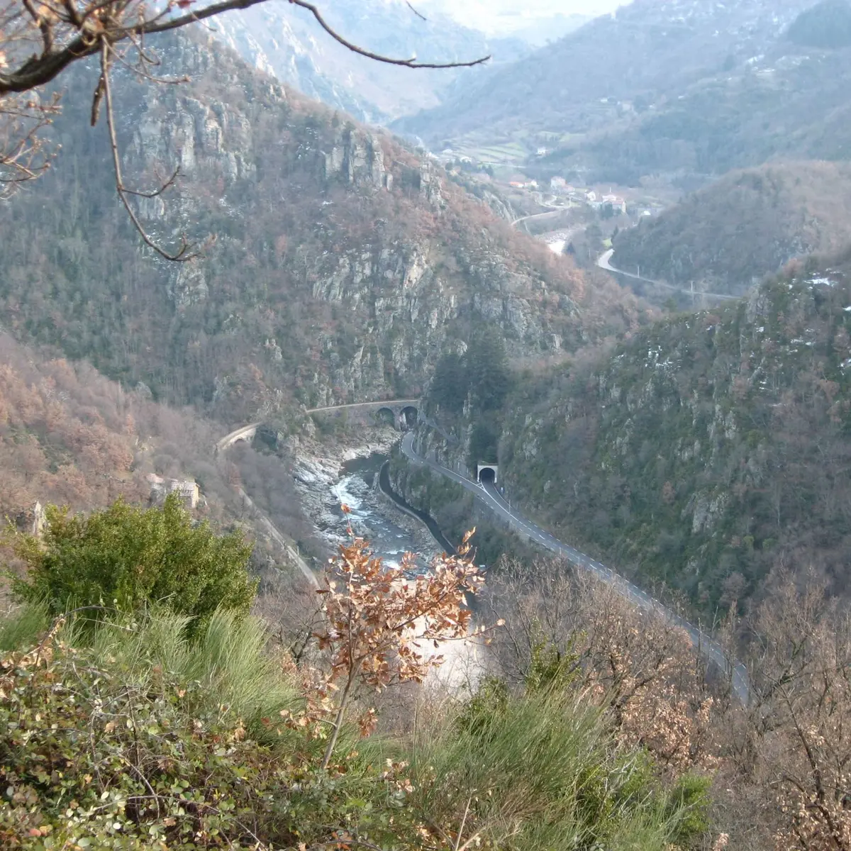 Vue sur la vallée de l'Eyrieux