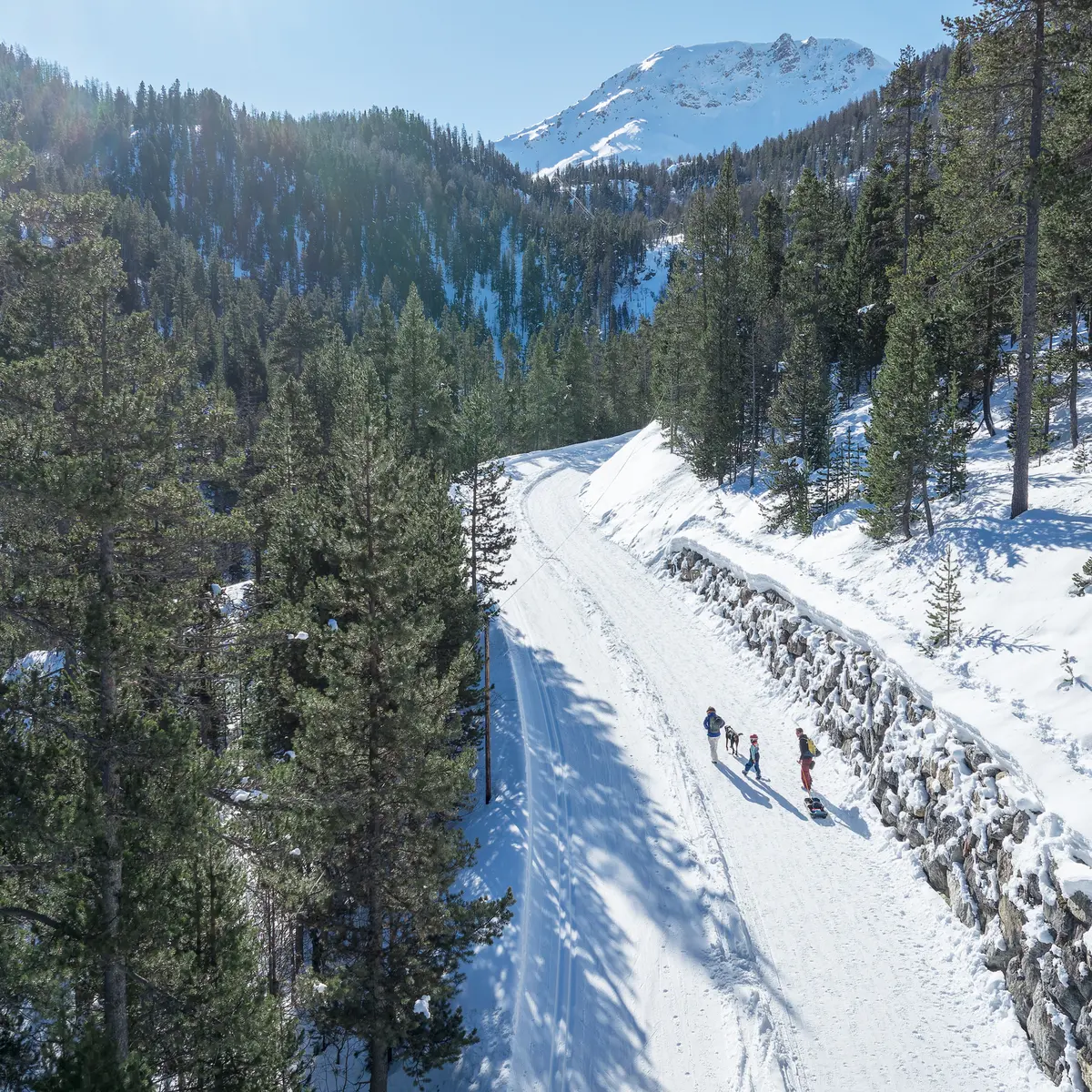 Montée du col d'Izoard en hiver