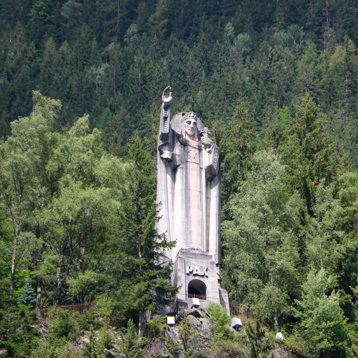 Statue du Christ Roi