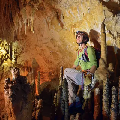 Caving half-day - Castellet