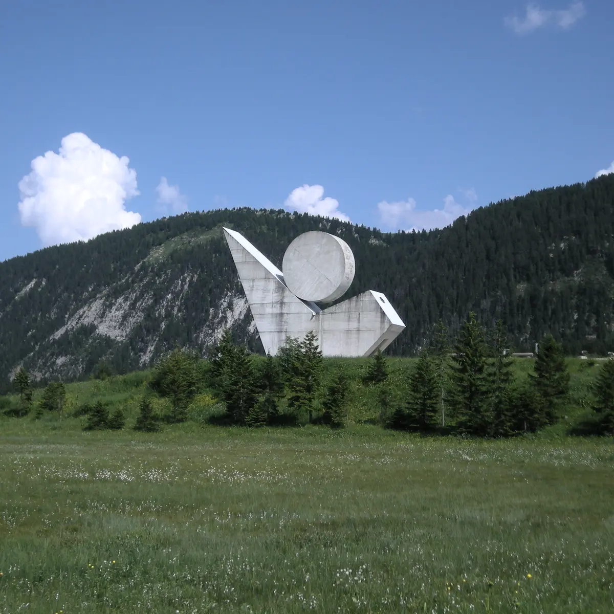 Le monument des Glières