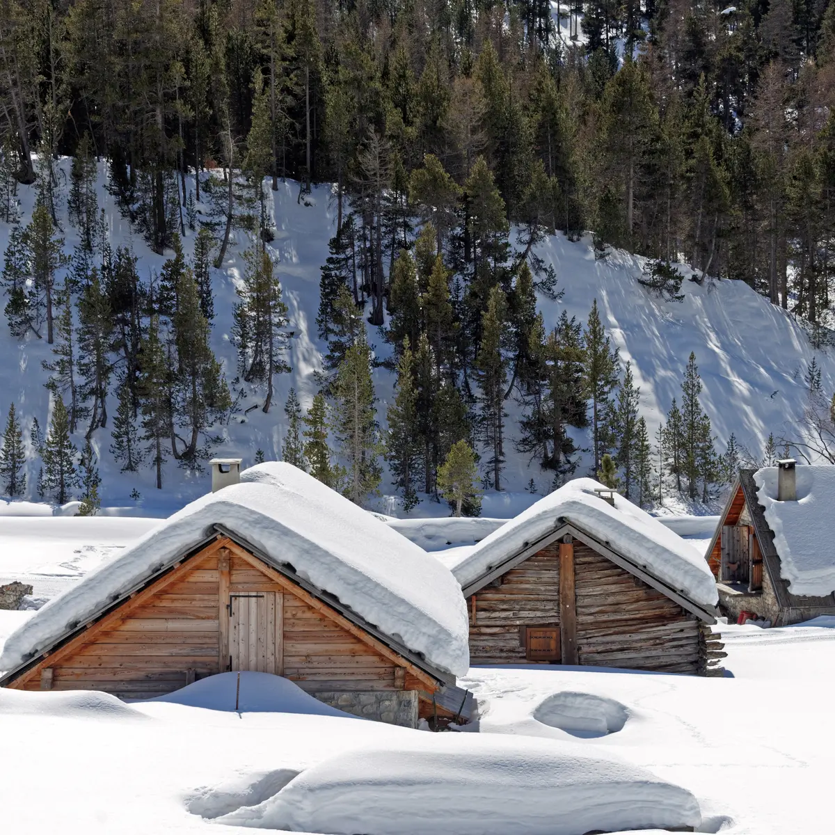 Chalets des Acles sous la neige