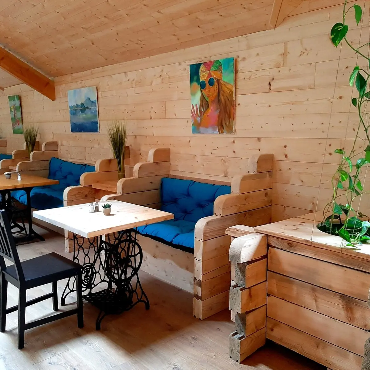 tables banquettes bois Les Sources