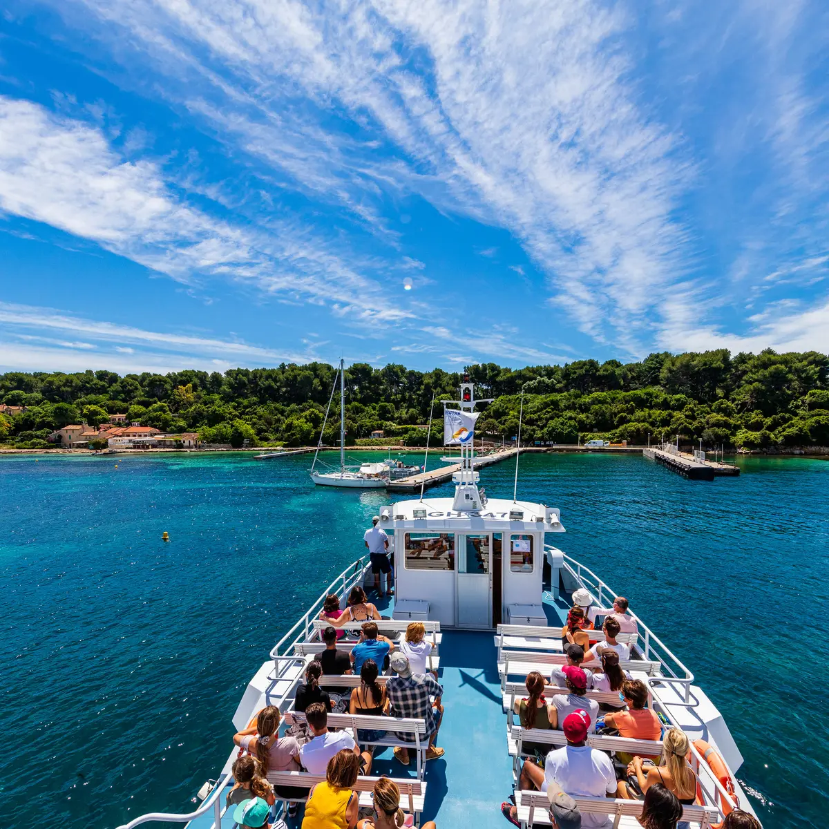 Riviera Lines - Boat trip to the Ile Sainte Marguerite in Cannes
