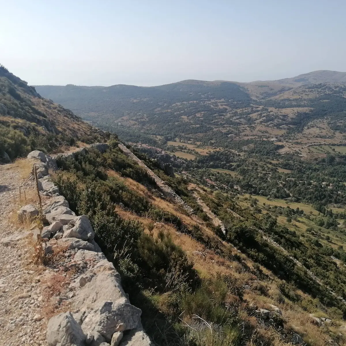 Vue sur Coursegoules