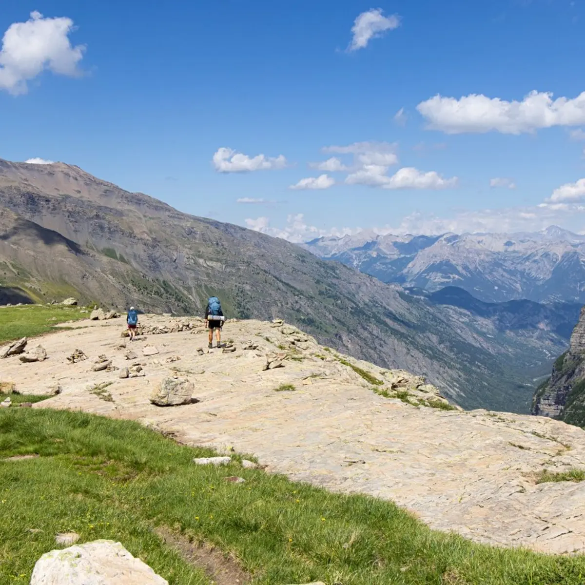 Sur le sentier des lacs Palluel et Faravel