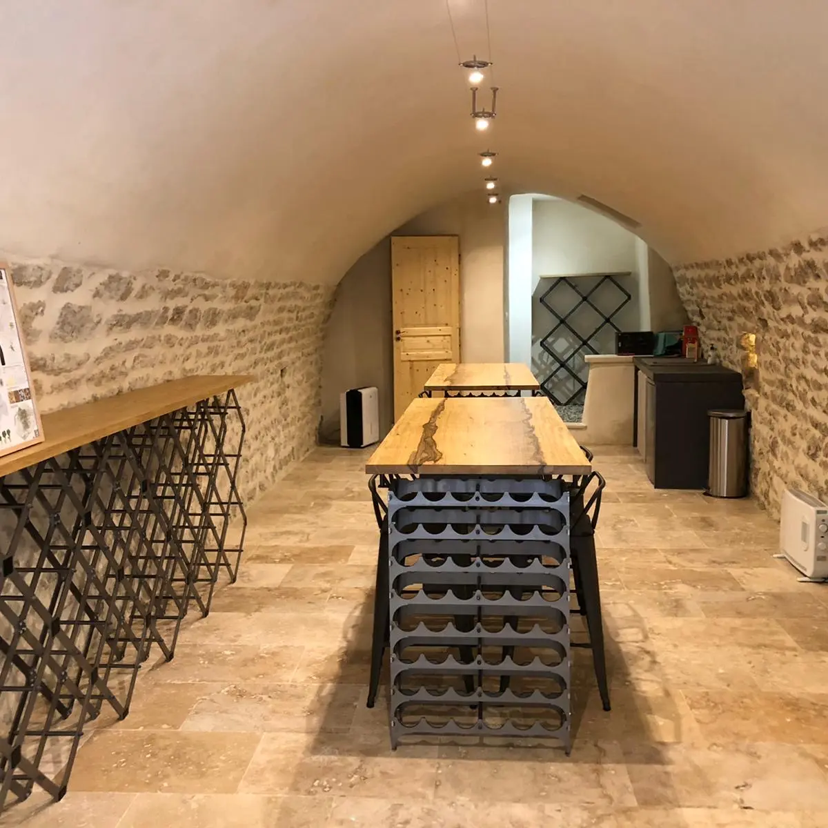 La cave - Provence and Wine