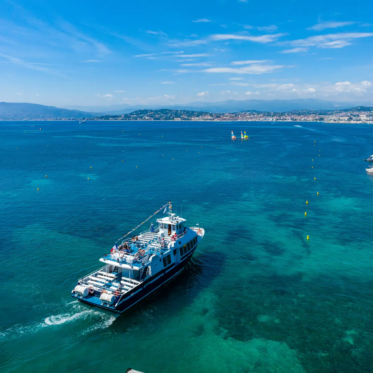 Riviera Lines - Boat trip to the Ile Sainte Marguerite in Cannes