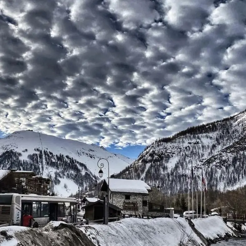 Bus à proximité_Barillon de la Rosée Blanche