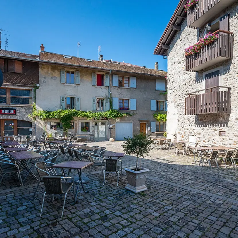 Village de Nernier