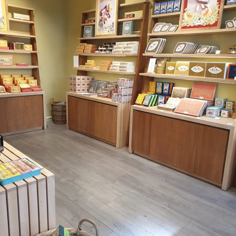 intérieur du commerce