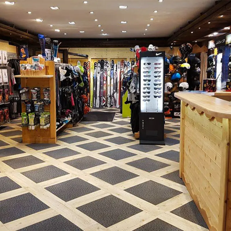 Intérieur magasin_Jean Sports_Val d'Isère