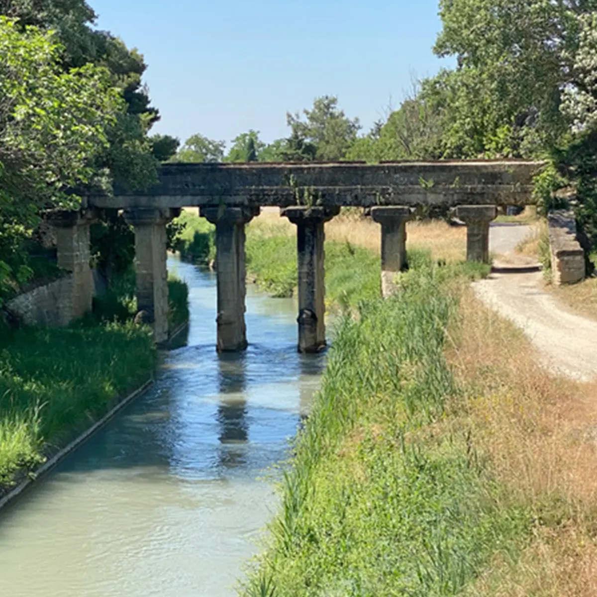 Le canal des Alpines_Mas-Blanc-des-Alpilles