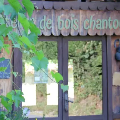 Façade Atelier de bois chantourné