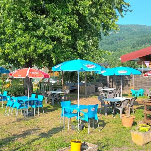 Terrasse restaurant camping Grun de Chignore