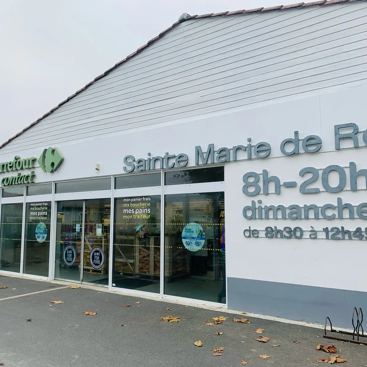 Façade de Carrefour contact