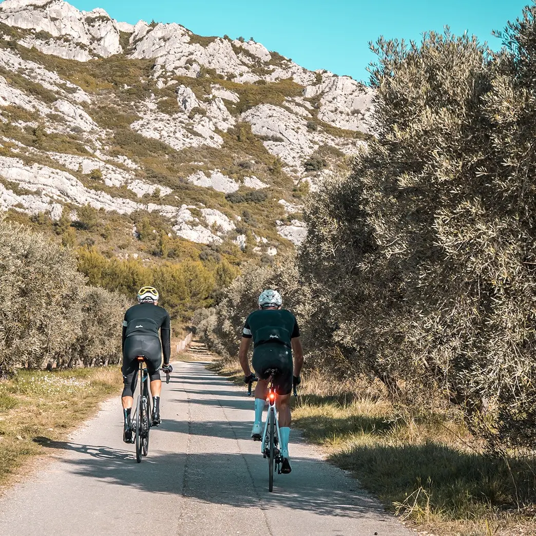 Unusual Ride Cycling tour guide in Aureille Cyclists in the Alpilles