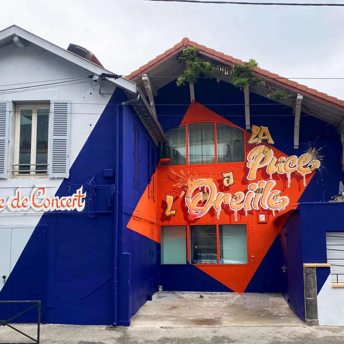 façade La Puce a l'Oreille