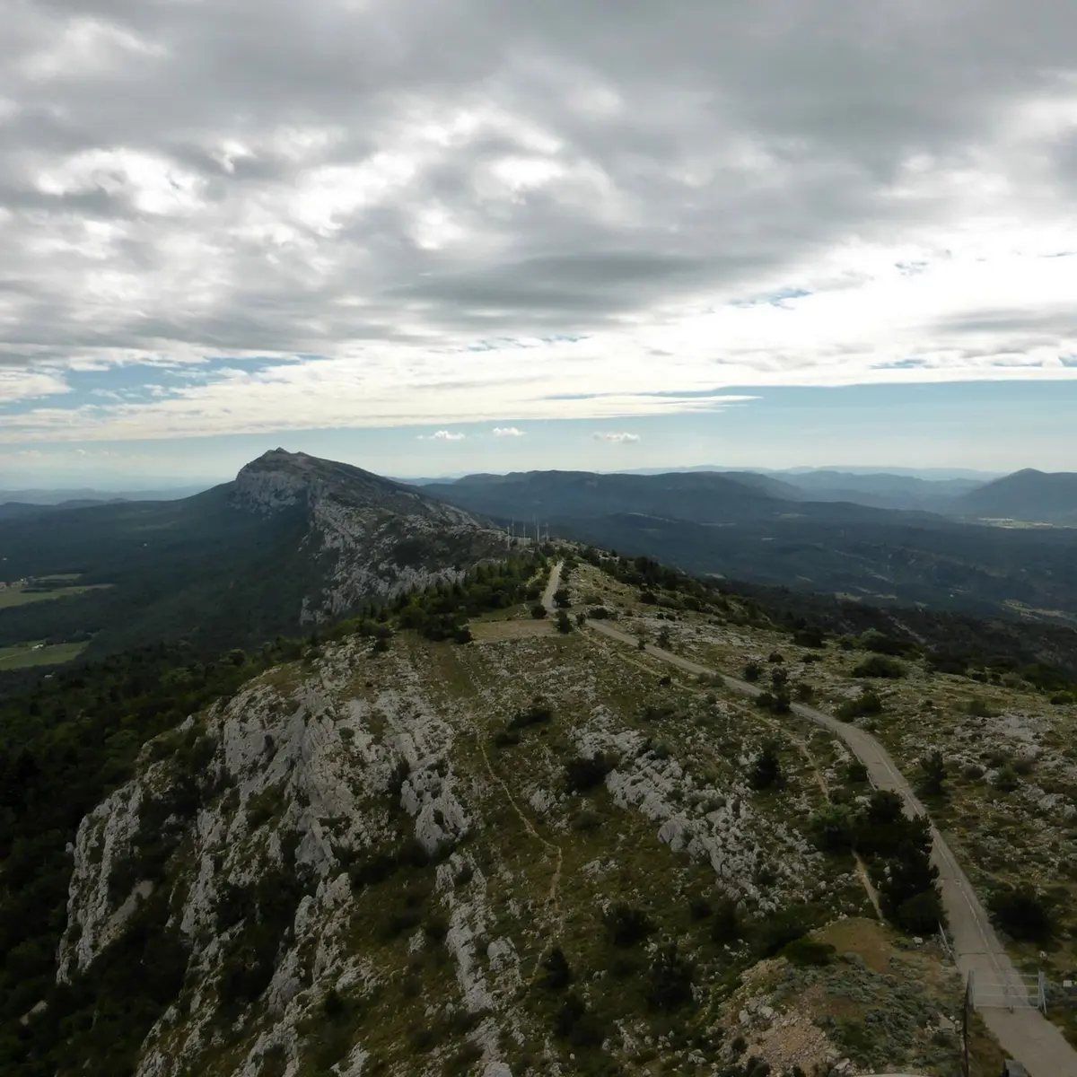 La crête de la Sainte-Baume