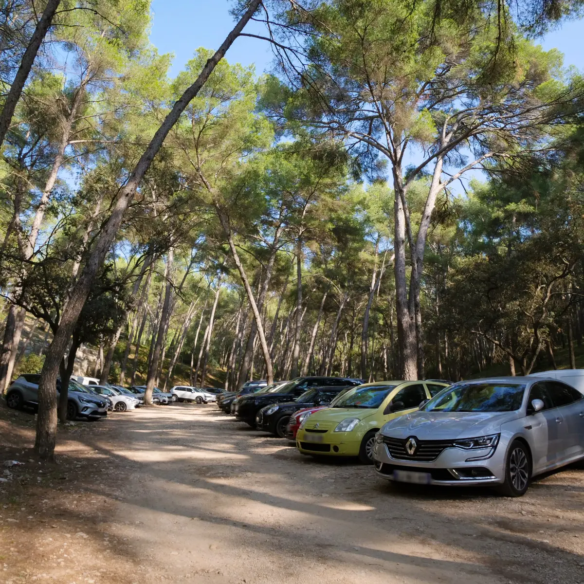 Parking Calanque de Port d'Alon